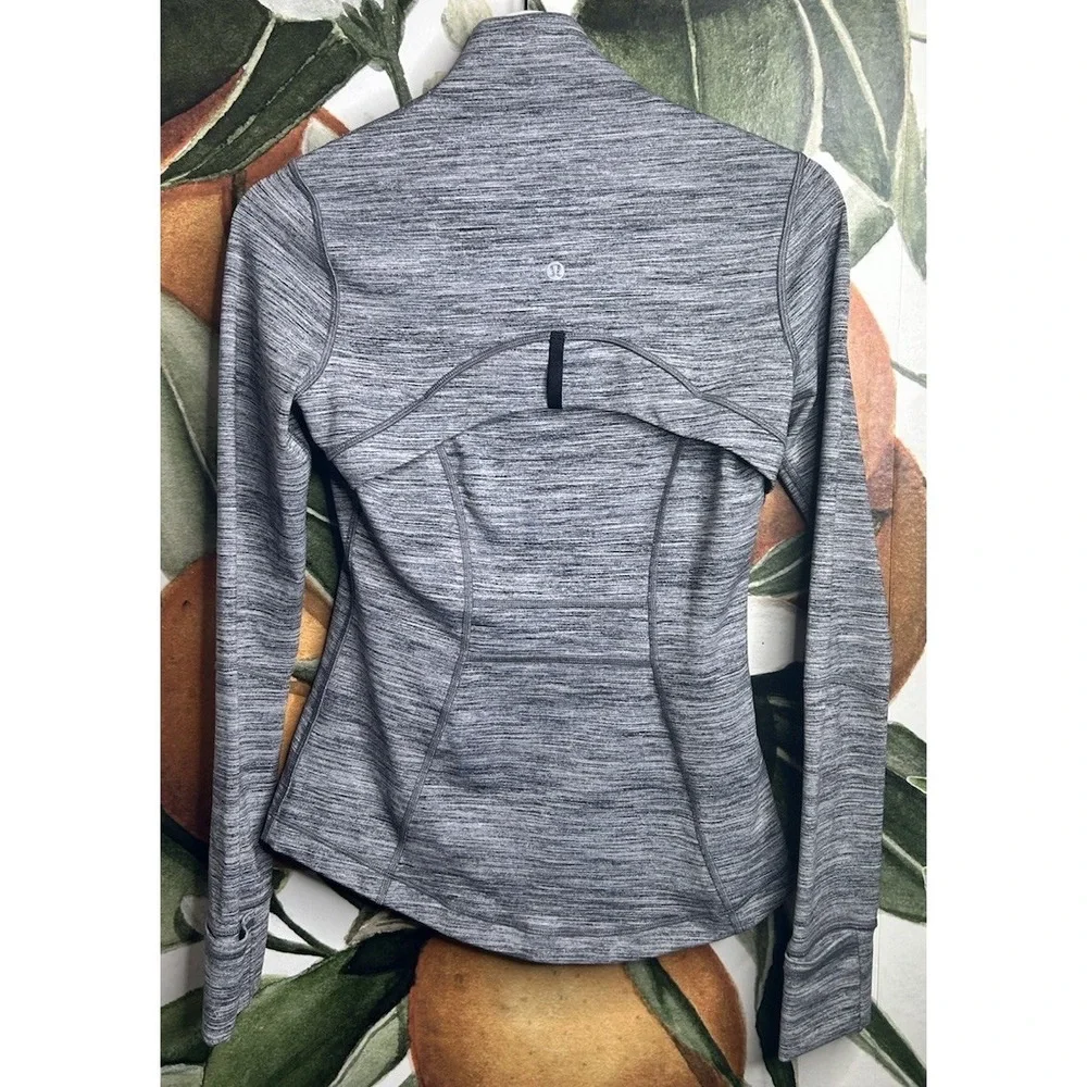 Lululemon Size 4 Womens Define Jacket Spacedye Gray Thumbholes Gym Athletic Wear
